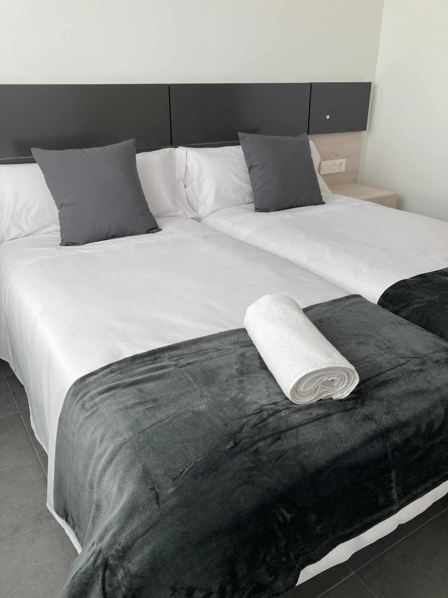 Ramon Y Cajal Suites De Luxe ليون المظهر الخارجي الصورة